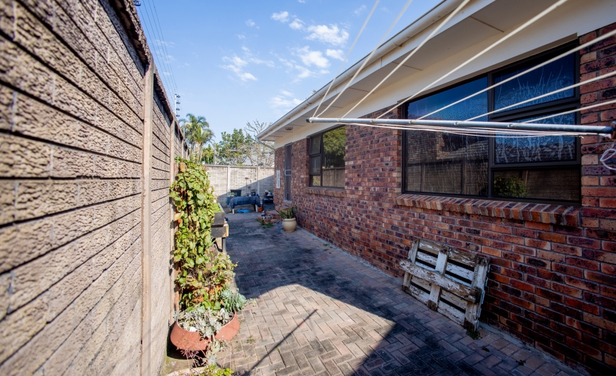 3 Bedroom Property for Sale in Beacon Bay Eastern Cape